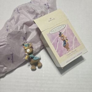Hallmark Keepsake Ornaments - 1994 Easter Parade Bunny with Horn